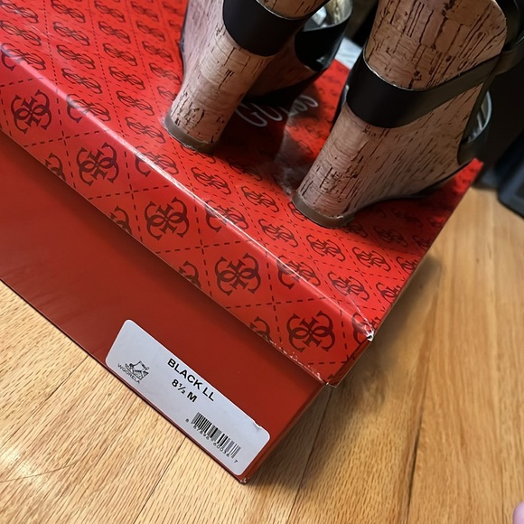 GUESS wedges - Picture 5 of 5